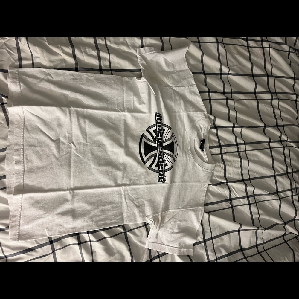 Undefeated skate tee